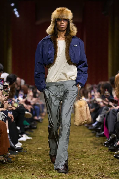 Look 42